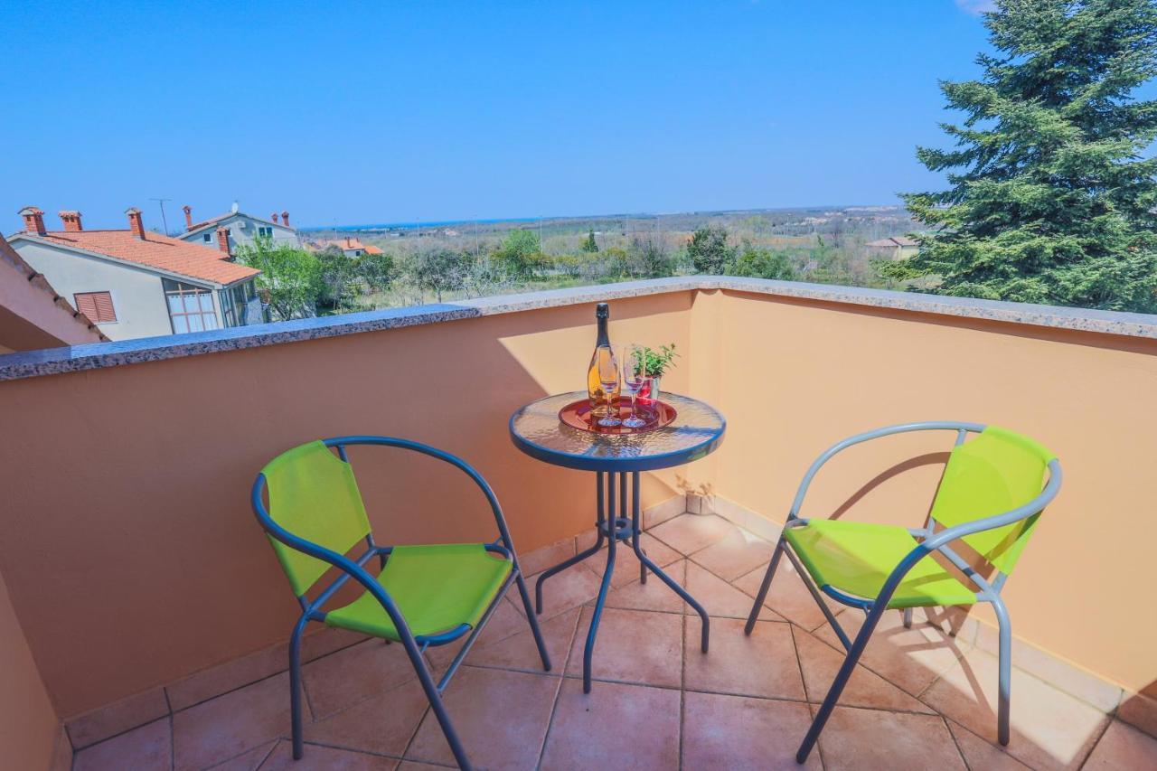 Apartments Villa Irena Porec Esterno foto