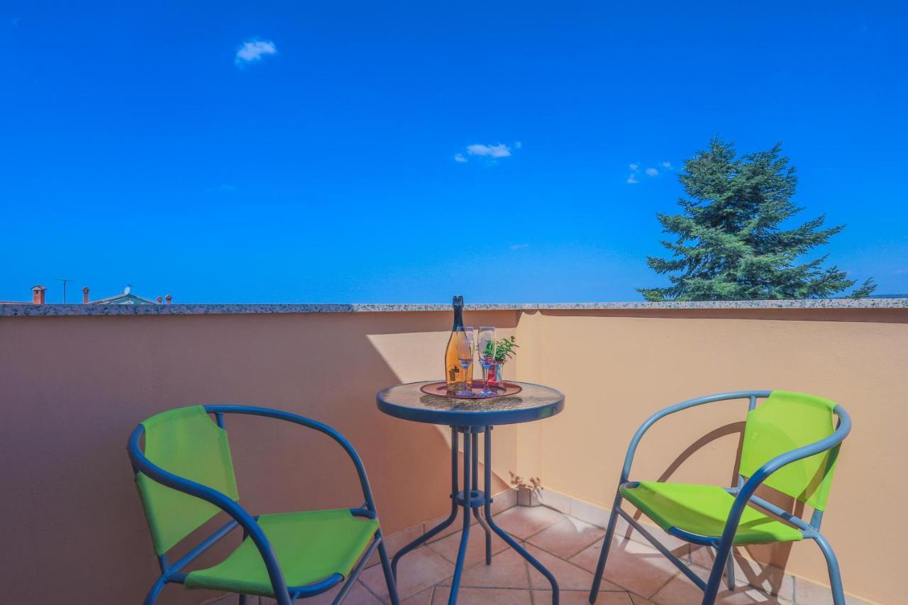 Apartments Villa Irena Porec Esterno foto