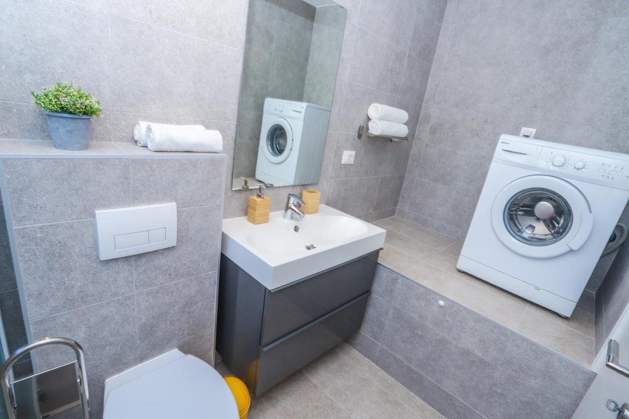 Apartments Villa Irena Porec Esterno foto