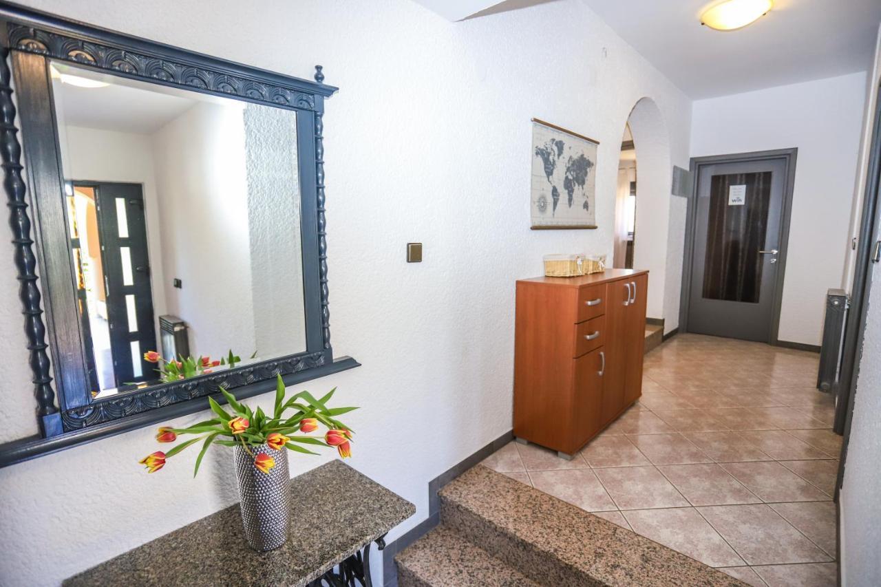 Apartments Villa Irena Porec Esterno foto
