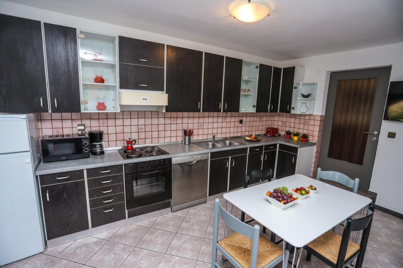 Apartments Villa Irena Porec Esterno foto